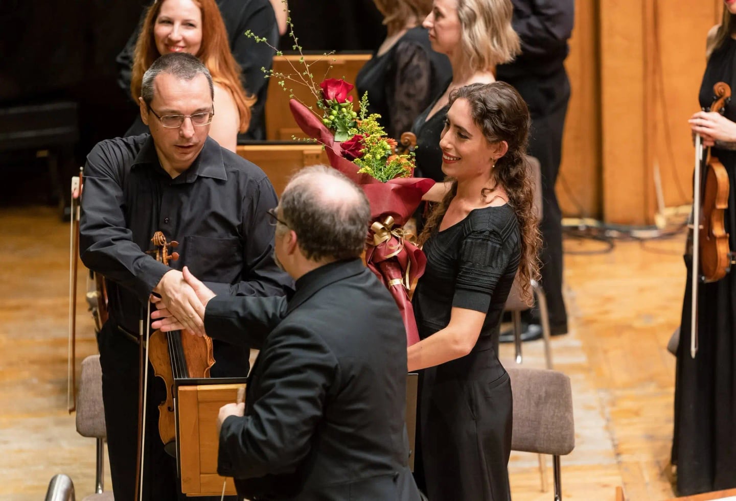 Concert photo: Katia and Marielle Labèque under the baton of Nayden Todorov (02.04.2023)