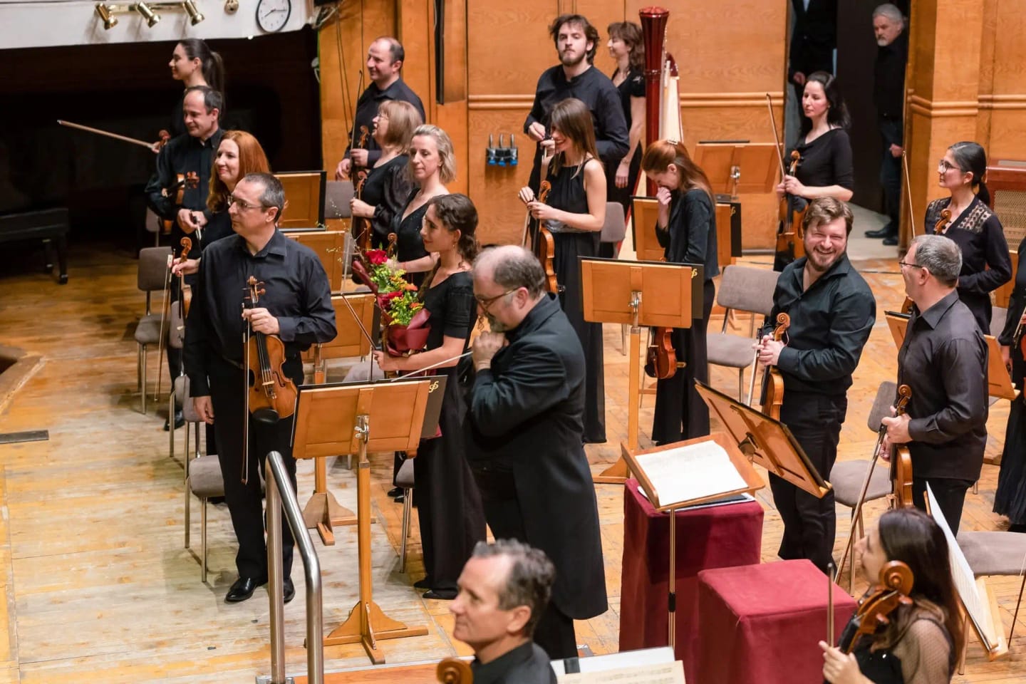 Concert photo: Katia and Marielle Labèque under the baton of Nayden Todorov (02.04.2023)