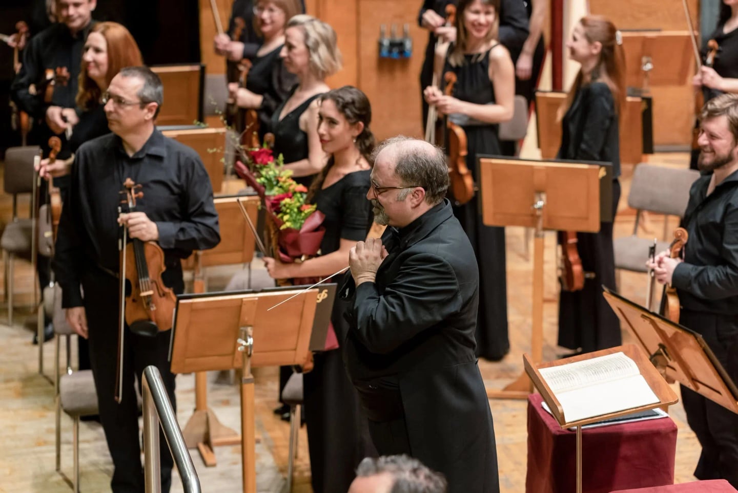 Concert photo: Katia and Marielle Labèque under the baton of Nayden Todorov (02.04.2023)