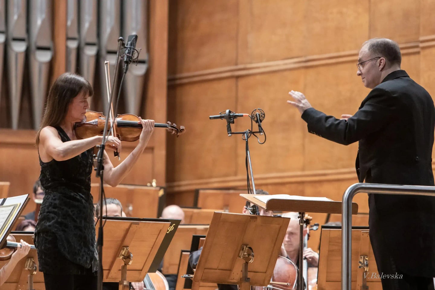 Concert photo: Viktoria Mullova & Nayden Todorov (02.12.2019)