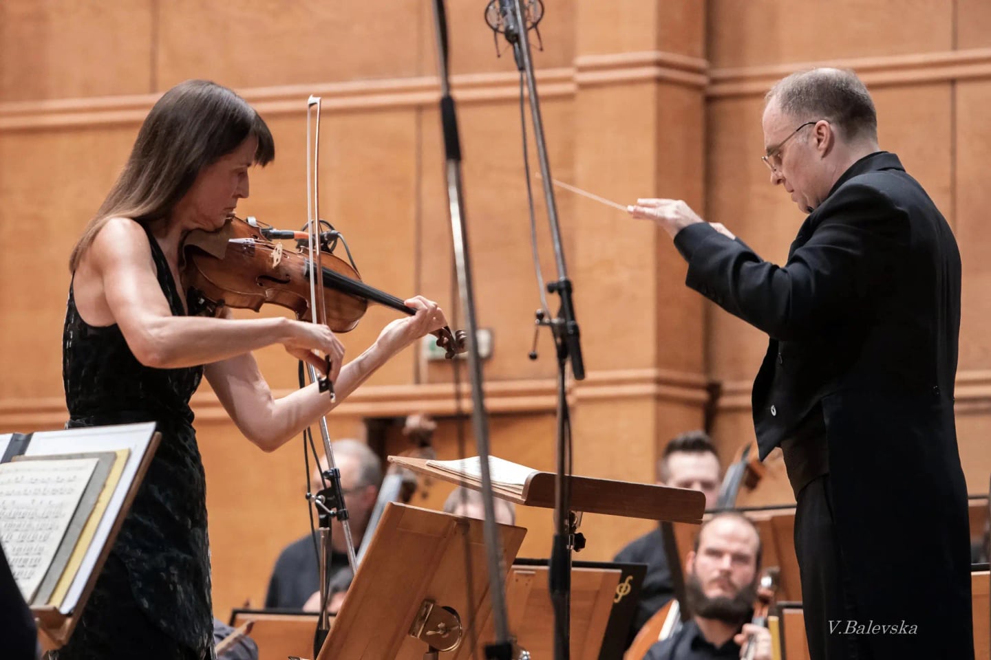 Concert photo: Viktoria Mullova & Nayden Todorov (02.12.2019)