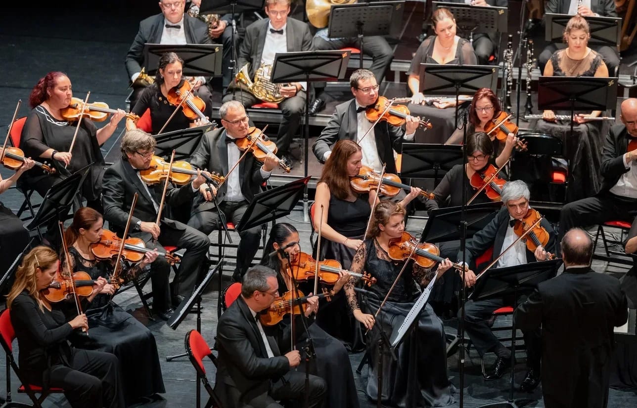 Concert photo: Sofia Philharmonic & Nayden Todorov visiting Terneuzen (05.10.2024)