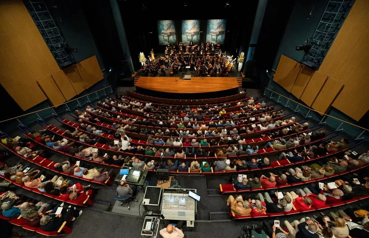 Concert photo: Sofia Philharmonic & Nayden Todorov visiting Terneuzen (05.10.2024)