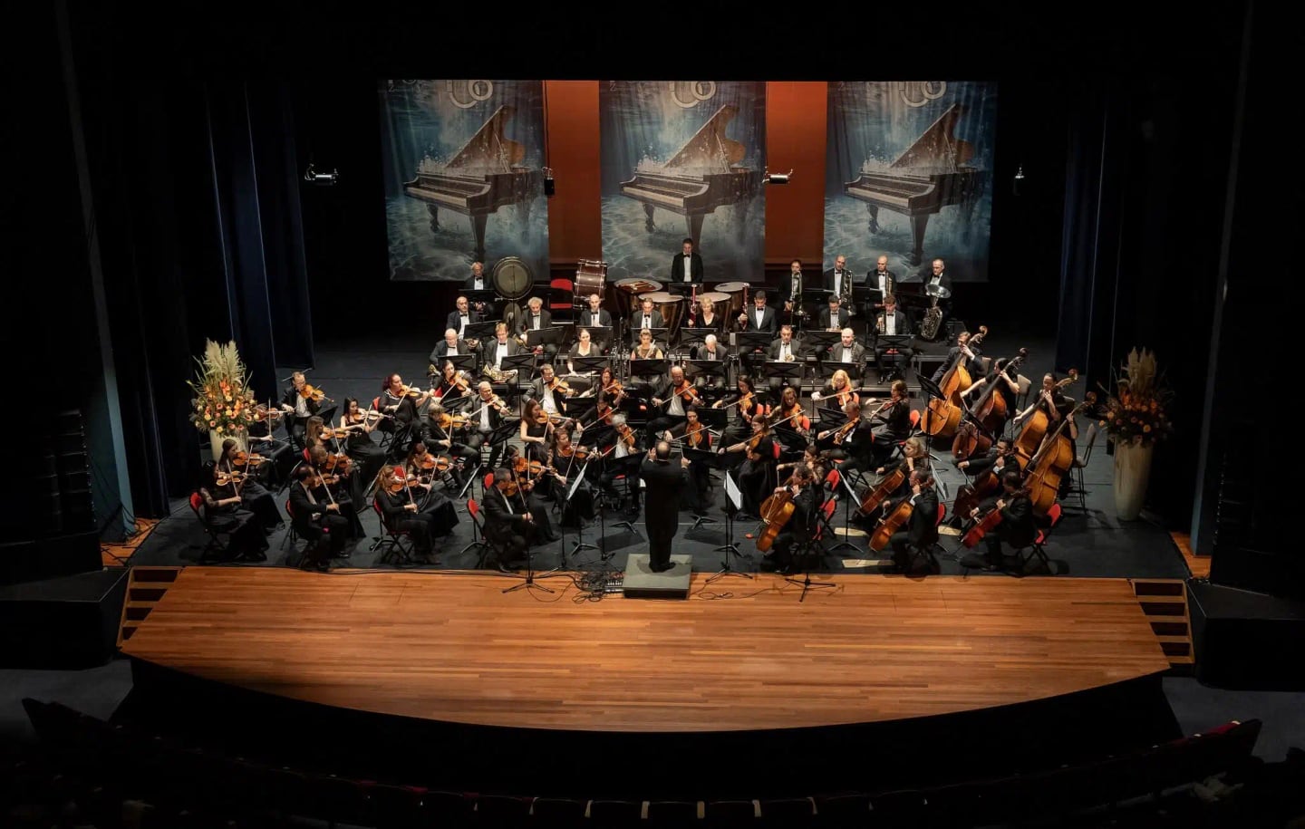 Concert photo: Sofia Philharmonic & Nayden Todorov visiting Terneuzen (05.10.2024)