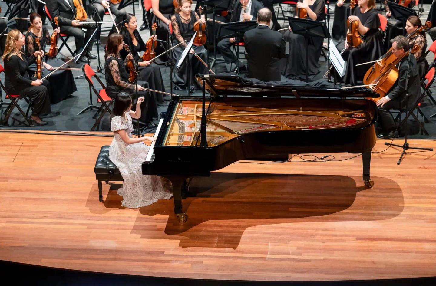 Concert photo: Sofia Philharmonic & Nayden Todorov visiting Terneuzen (05.10.2024)