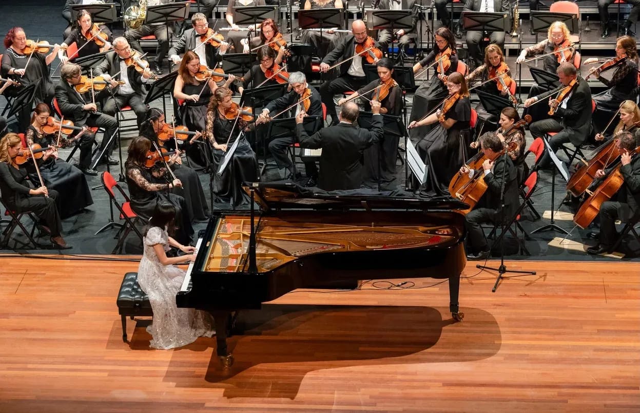 Concert photo: Sofia Philharmonic & Nayden Todorov visiting Terneuzen (05.10.2024)