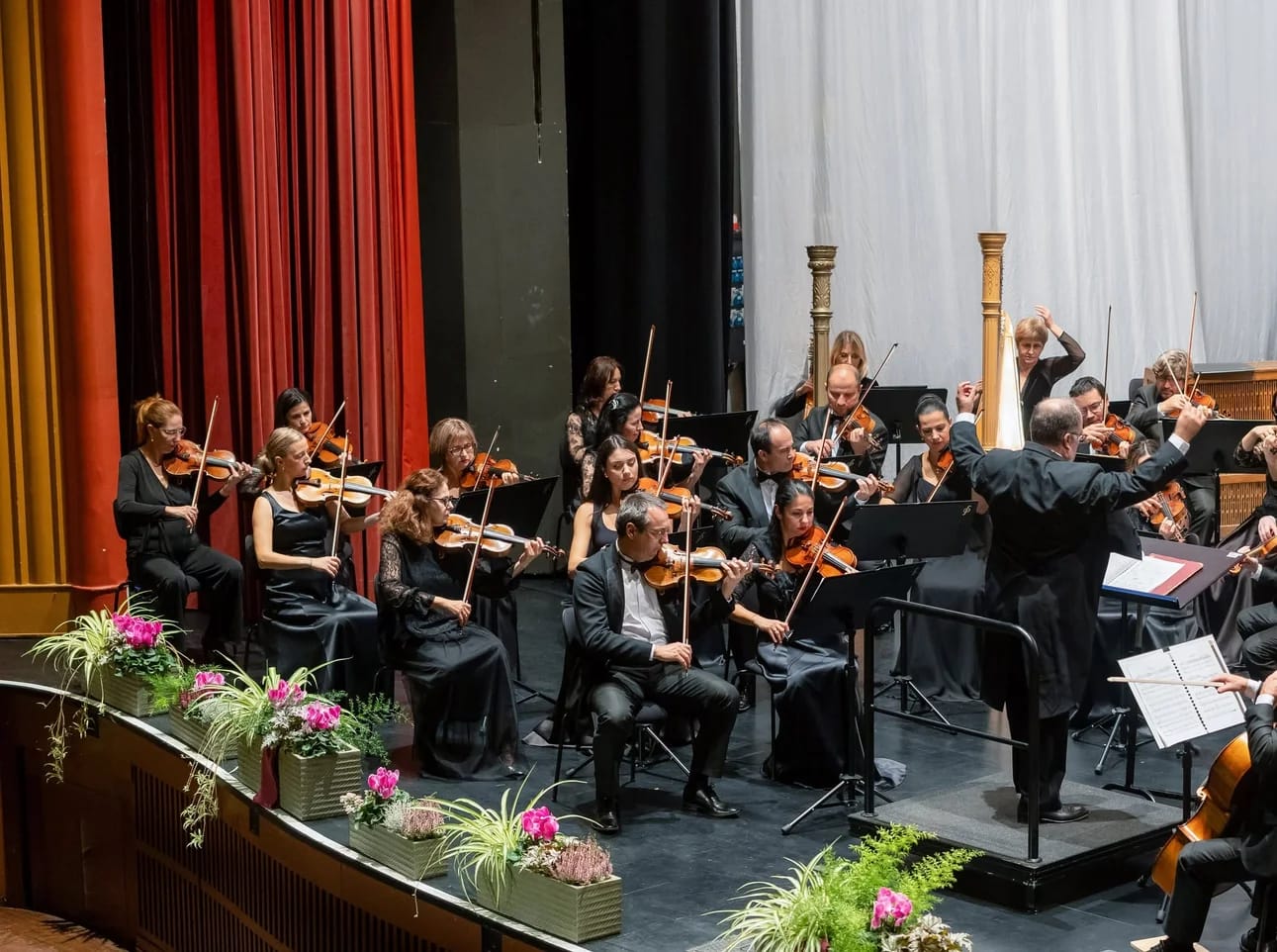 Concert photo: Sofia Philharmonic & Nayden Todorov visiting Viersen (07.11.2023)
