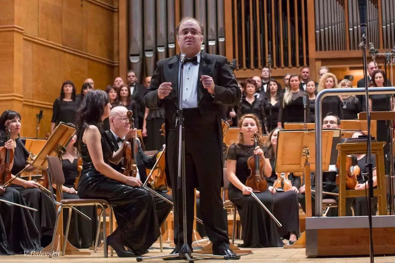 Concert photo: 80 Years Bulgaria Hall with Nayden Todorov (09.10.2017)