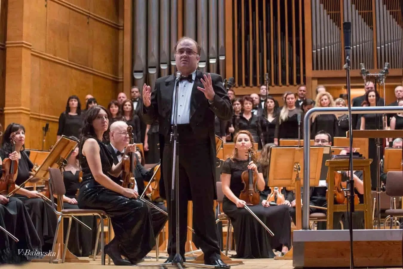 Concert photo: 80 Years Bulgaria Hall with Nayden Todorov (09.10.2017)