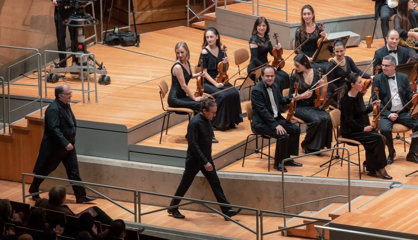 Concert photo: Sofia Philharmonic & Nayden Todorov visiting The Grand Hall at Berlin Philharmonic (12.12.2022)