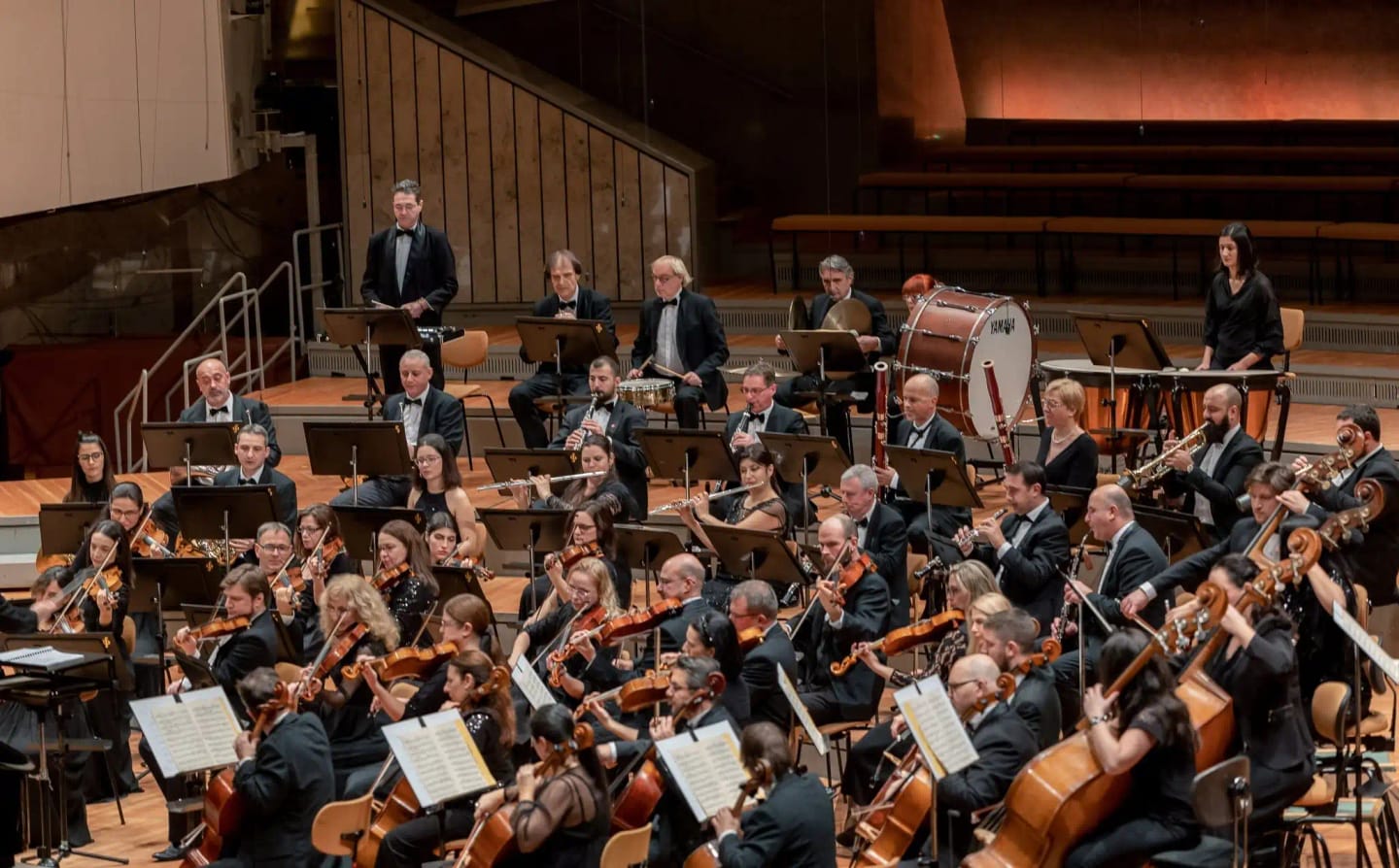 Concert photo: Sofia Philharmonic & Nayden Todorov visiting The Grand Hall at Berlin Philharmonic (12.12.2022)