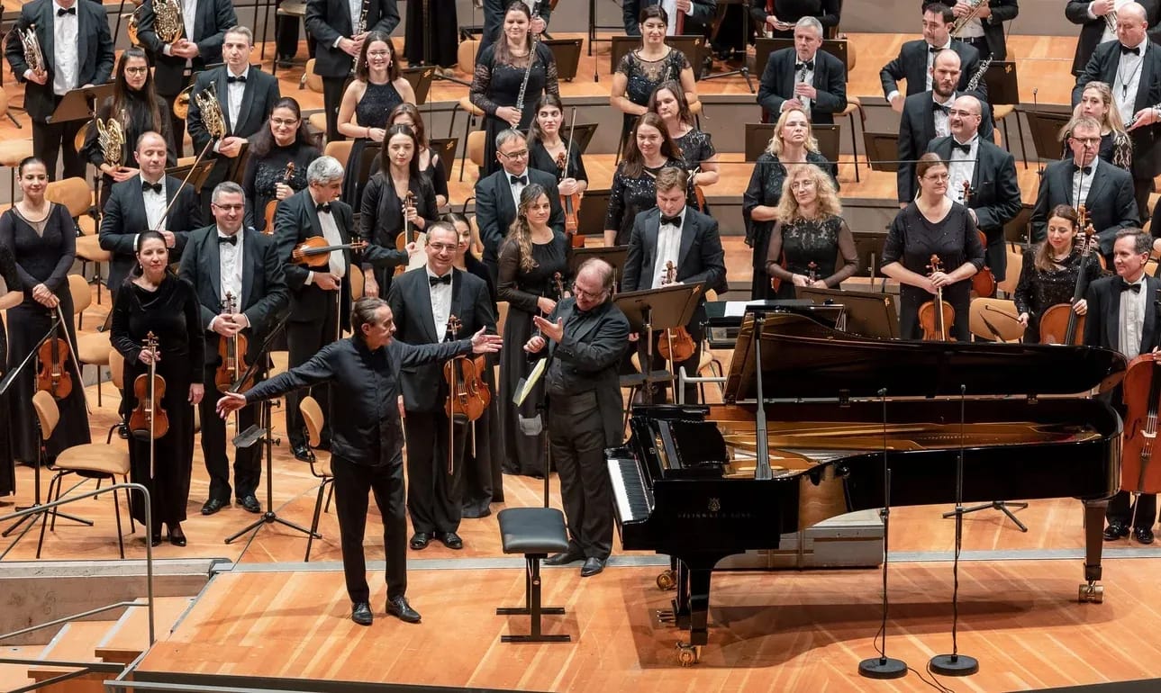 Concert photo: Sofia Philharmonic & Nayden Todorov visiting The Grand Hall at Berlin Philharmonic (12.12.2022)