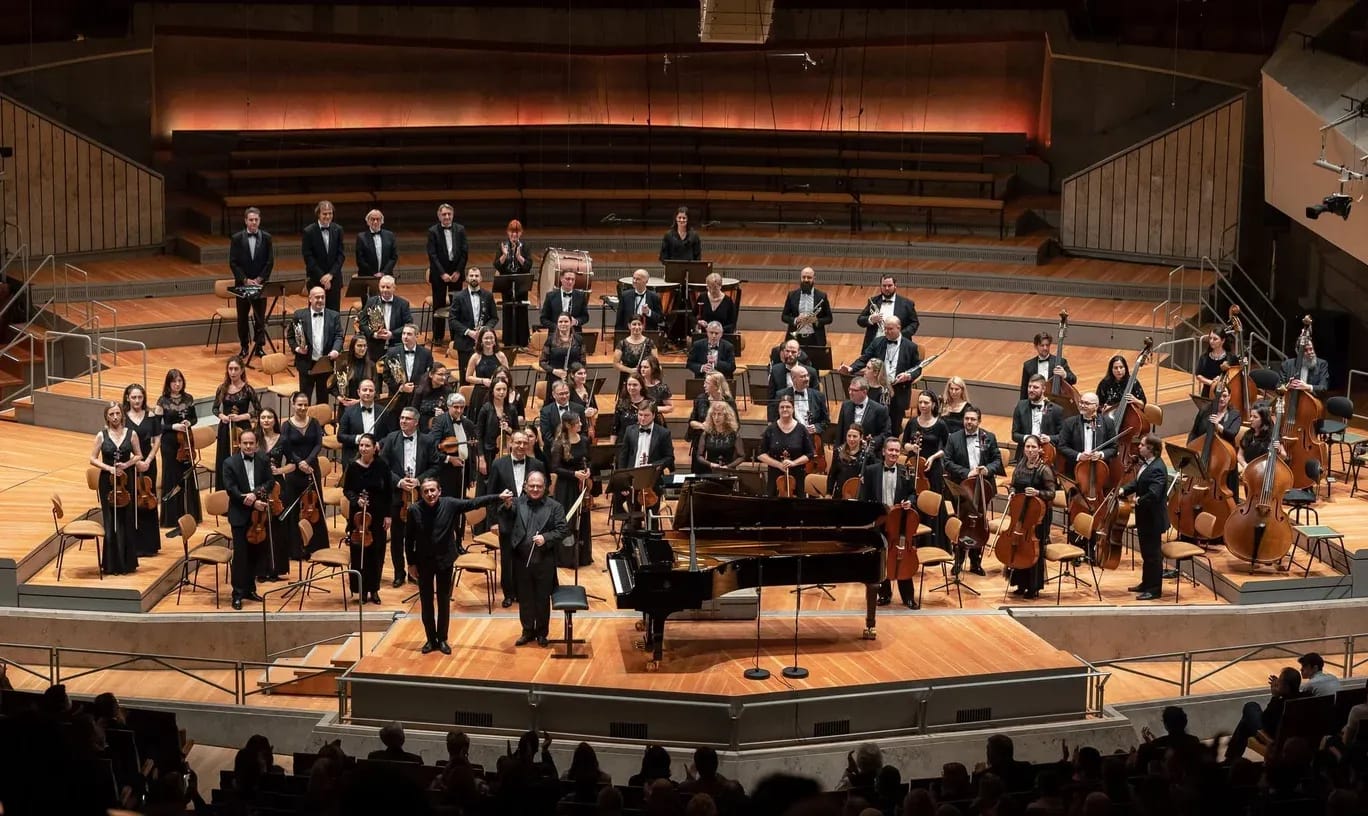 Concert photo: Sofia Philharmonic & Nayden Todorov visiting The Grand Hall at Berlin Philharmonic (12.12.2022)