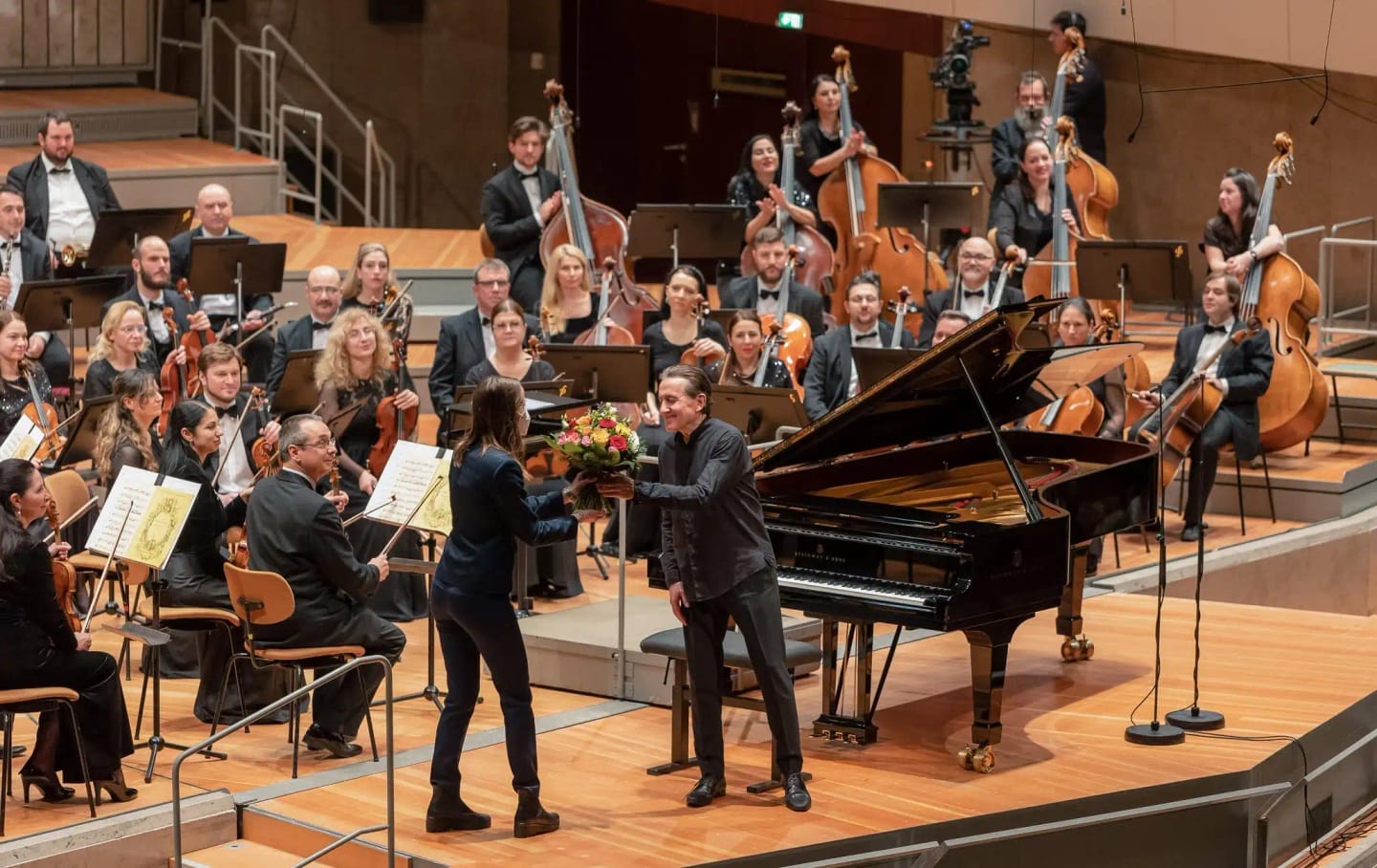 Concert photo: Sofia Philharmonic & Nayden Todorov visiting The Grand Hall at Berlin Philharmonic (12.12.2022)
