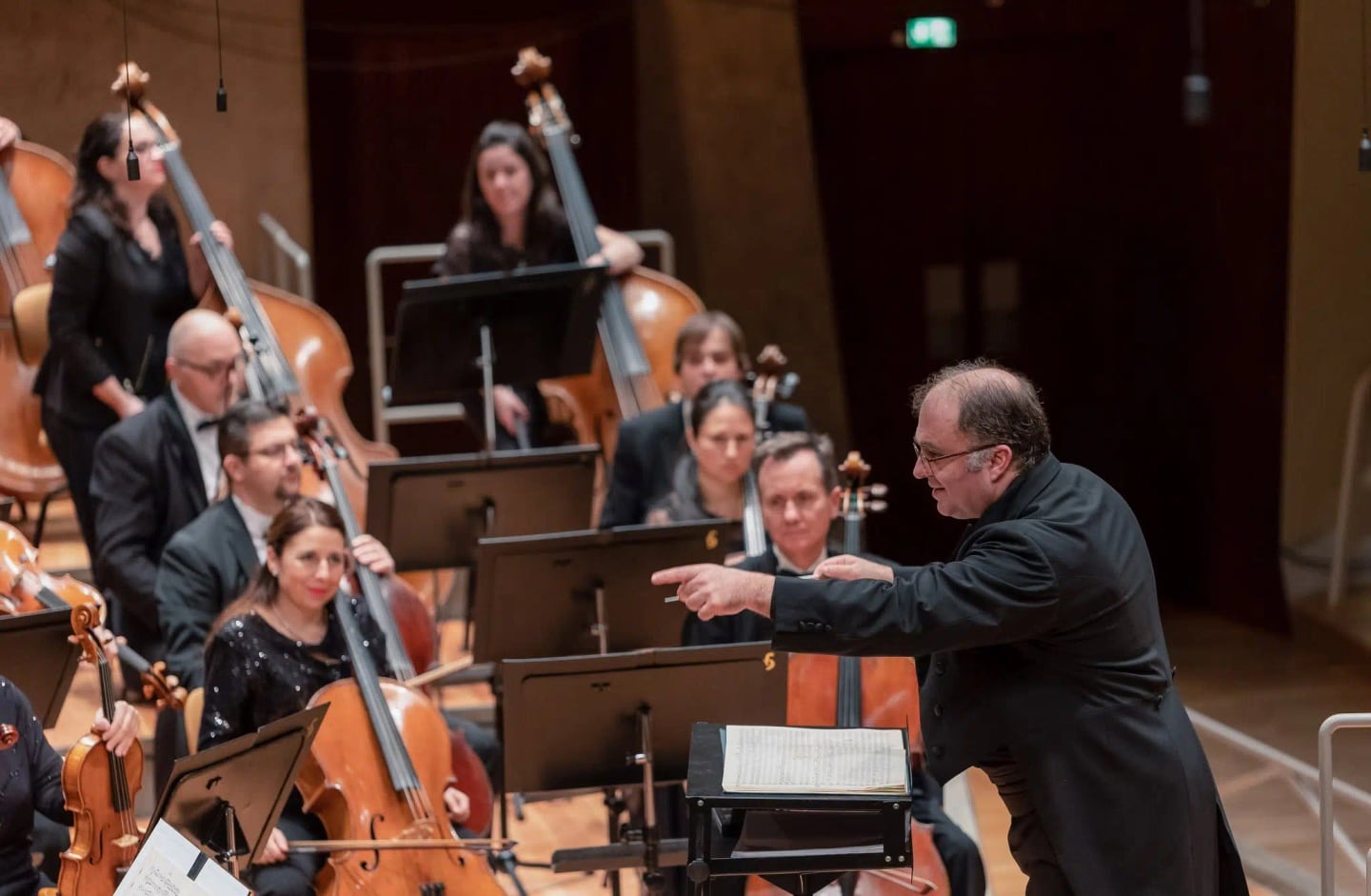Concert photo: Sofia Philharmonic & Nayden Todorov visiting The Grand Hall at Berlin Philharmonic (12.12.2022)