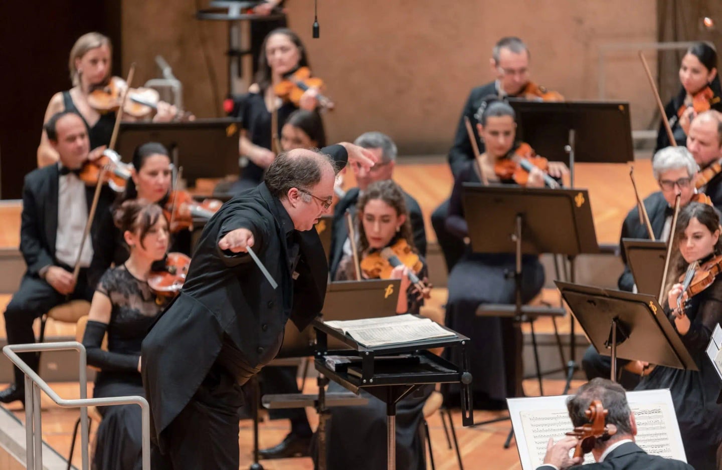 Concert photo: Sofia Philharmonic & Nayden Todorov visiting The Grand Hall at Berlin Philharmonic (12.12.2022)