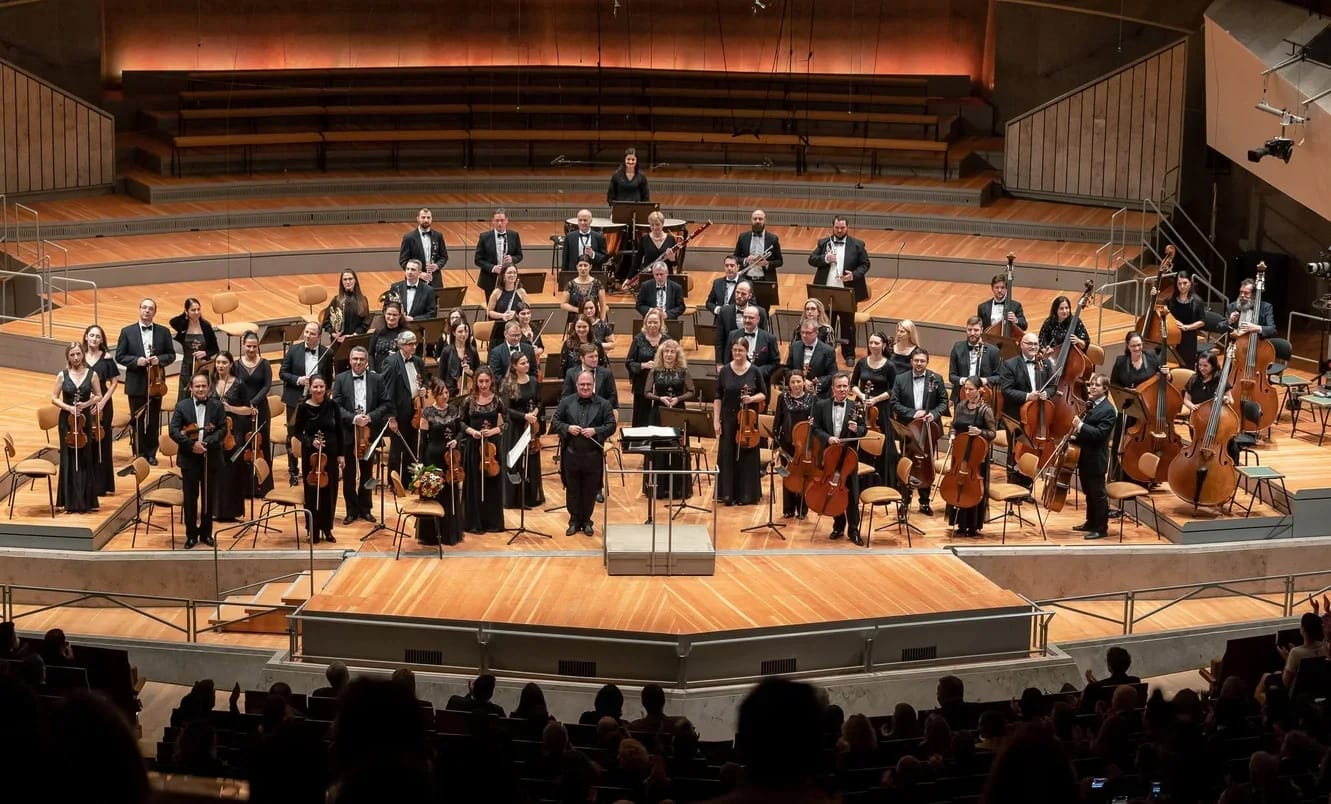 Concert photo: Sofia Philharmonic & Nayden Todorov visiting The Grand Hall at Berlin Philharmonic (12.12.2022)