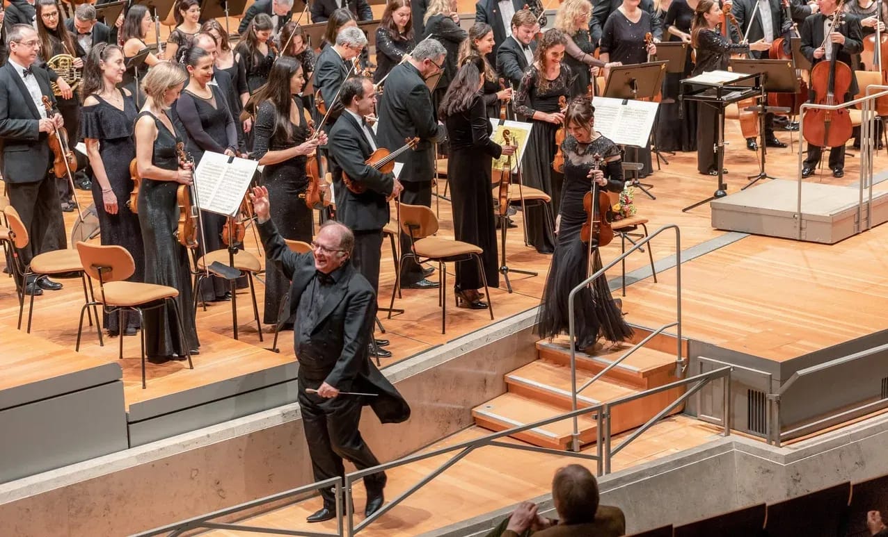 Concert photo: Sofia Philharmonic & Nayden Todorov visiting The Grand Hall at Berlin Philharmonic (12.12.2022)