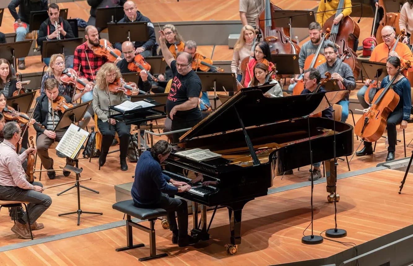 Concert photo: Sofia Philharmonic & Nayden Todorov visiting The Grand Hall at Berlin Philharmonic (12.12.2022)