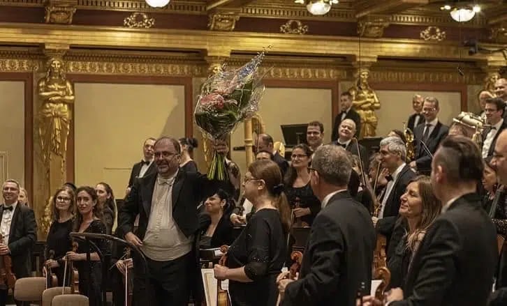 Снимка от концерт: Софийската филхармония и Найден Тодоров гостуват в „Музикферайн“ – Виена (17.05.2022)