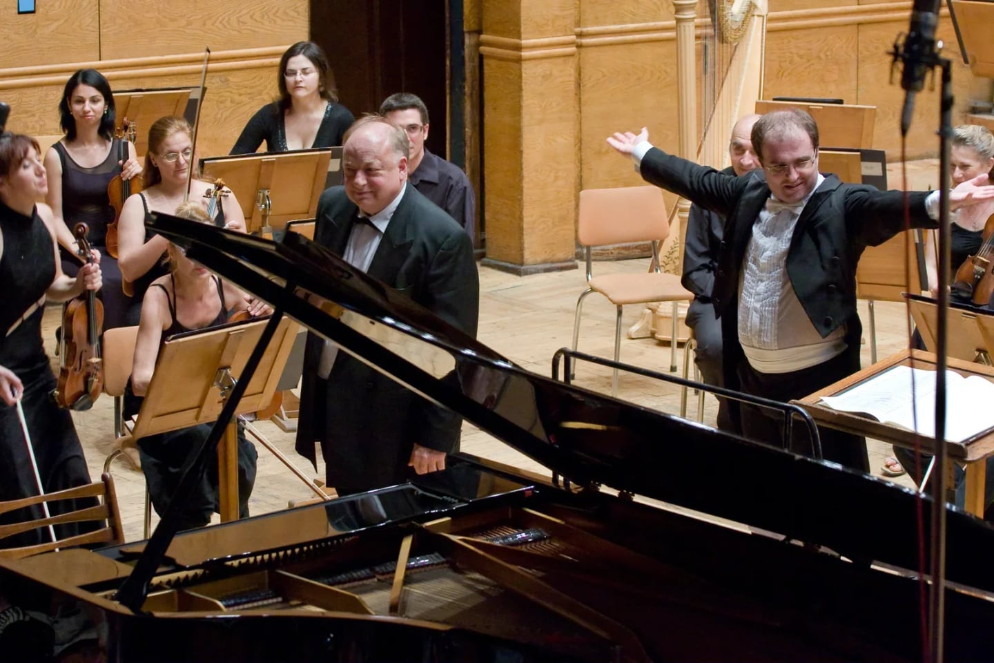 Concert photo: Symphony Concert of Ivan Drenikov & Nayden Todorov (17.06.2010)