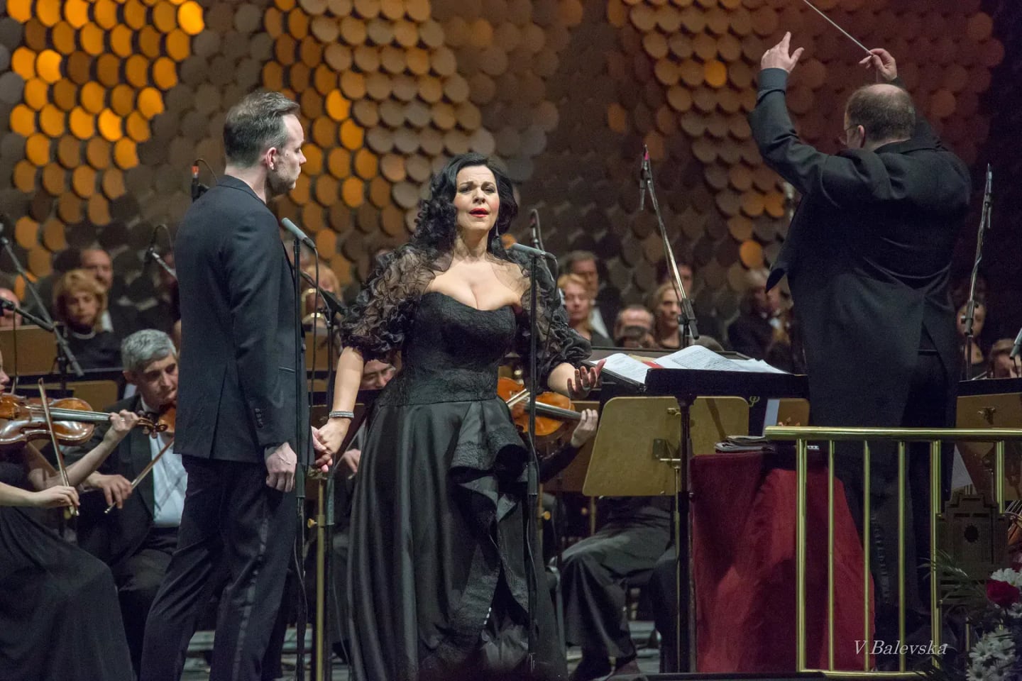 Concert photo: Angela Gheorghiu, Nayden Todorov & Sofia Philharmonic (25.02.2019)
