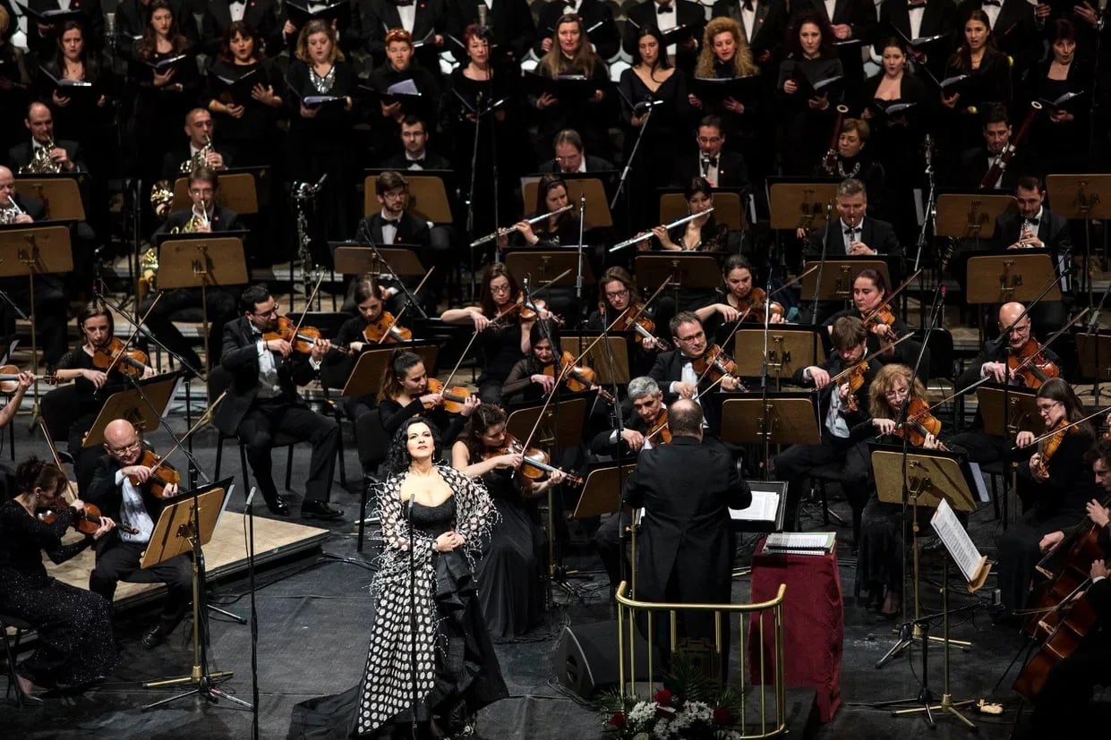Concert photo: Angela Gheorghiu, Nayden Todorov & Sofia Philharmonic (25.02.2019)