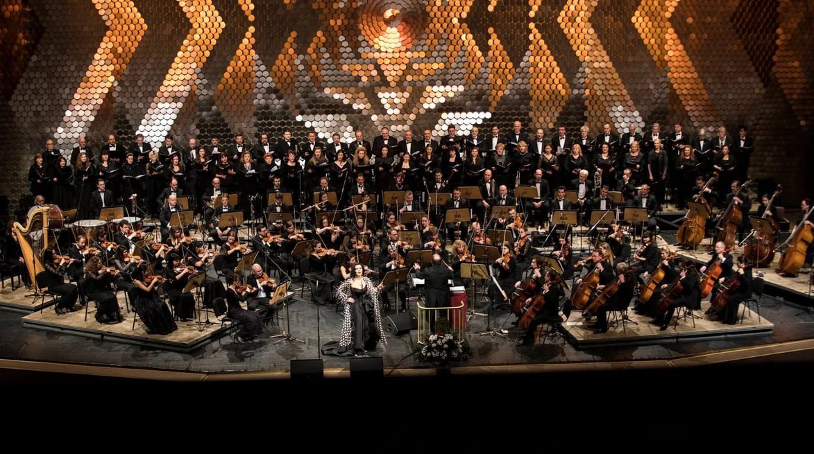 Concert photo: Angela Gheorghiu, Nayden Todorov & Sofia Philharmonic (25.02.2019)