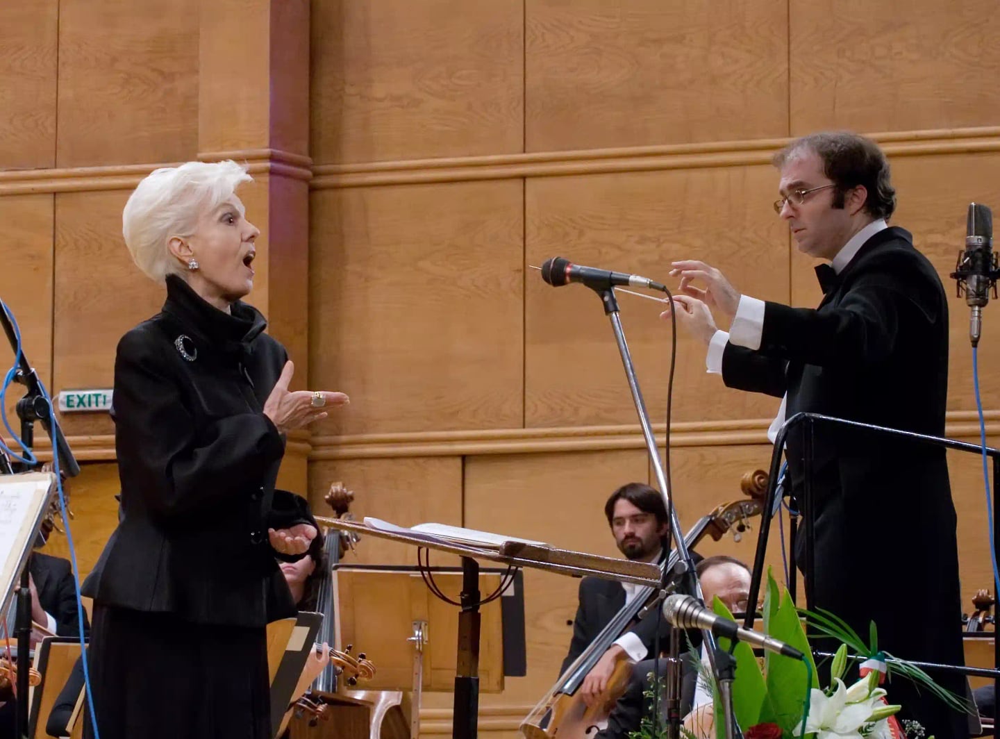 Concert photo: Raina Kabaivanska’s Masterclass – Gala Concert under the baton of Nayden Todorov (25.09.2008)