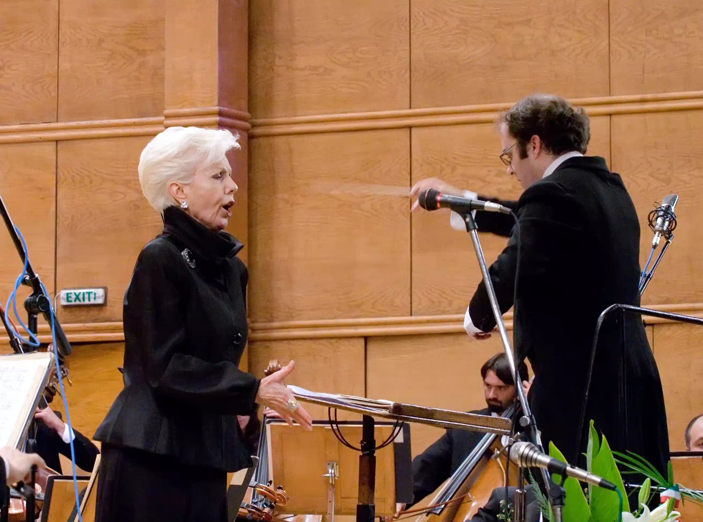 Concert photo: Raina Kabaivanska’s Masterclass – Gala Concert under the baton of Nayden Todorov (25.09.2008)