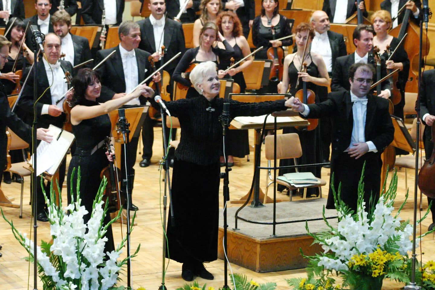 Concert photo: Raina Kabaivanska’s Masterclass – Gala Concert under the baton of Nayden Todorov (28.09.2006)