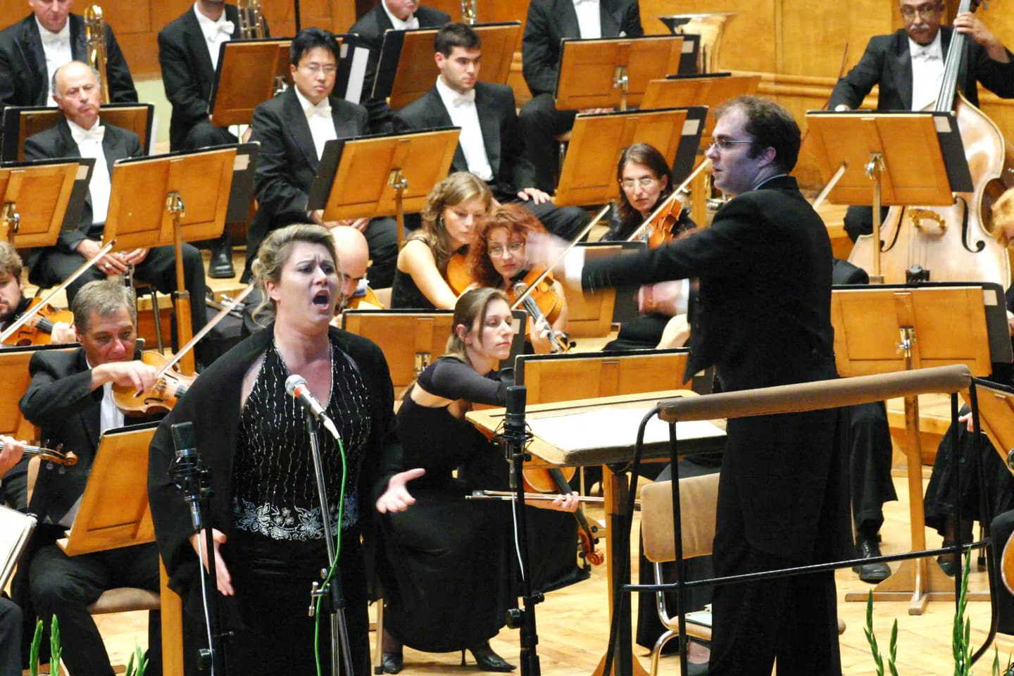 Concert photo: Raina Kabaivanska’s Masterclass – Gala Concert under the baton of Nayden Todorov (28.09.2006)