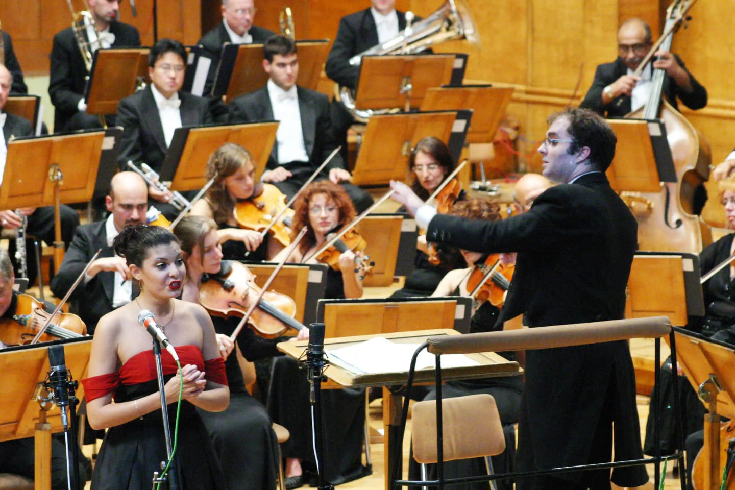 Concert photo: Raina Kabaivanska’s Masterclass – Gala Concert under the baton of Nayden Todorov (28.09.2006)