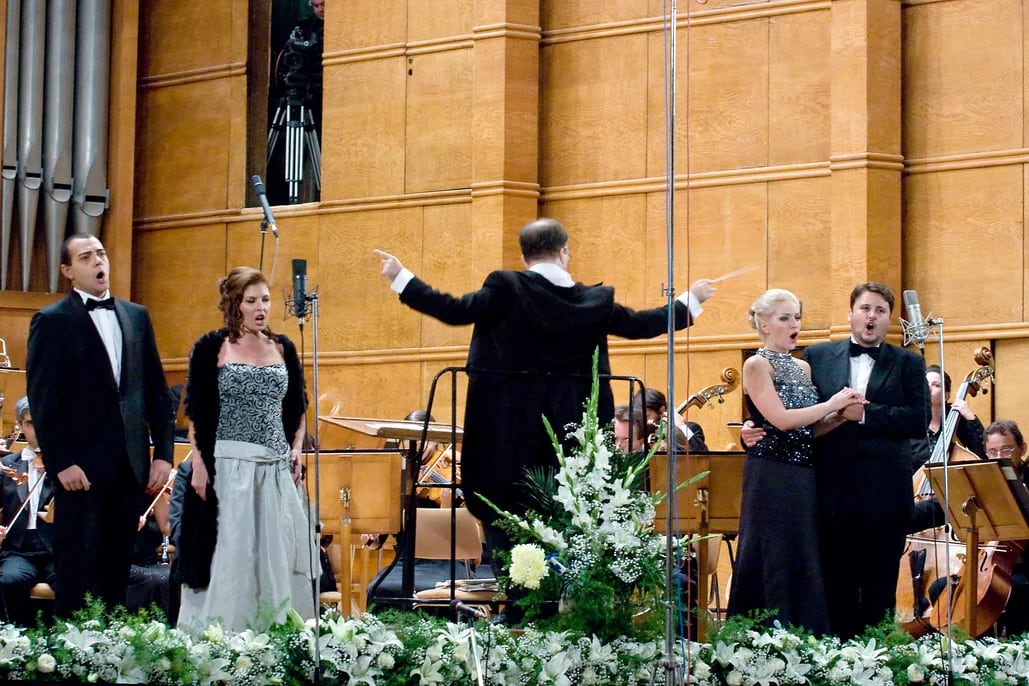 Concert photo: Masterclass of Raina Kabaivanska – Gala Concert under the baton of Nayden Todorov (30.09.2010)