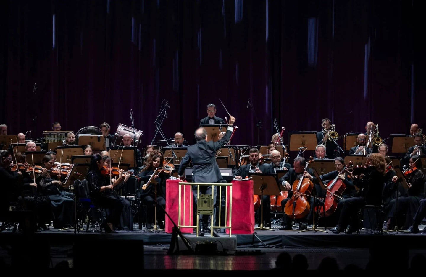 Concert photo: Sofia Philharmonic, Lili Ivanova and Nayden Todorov at National Palace of Culture (31.03.2026)