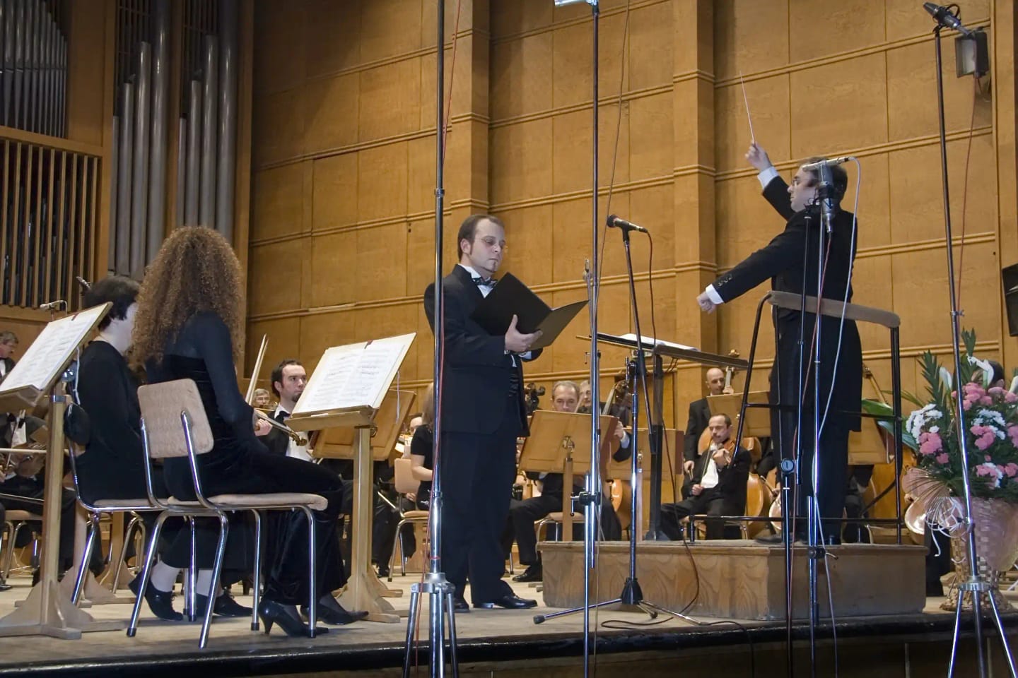 Concert photo: Concert of the Symphony Orchestra of BNR with Nayden Todorov (02.11.2007)