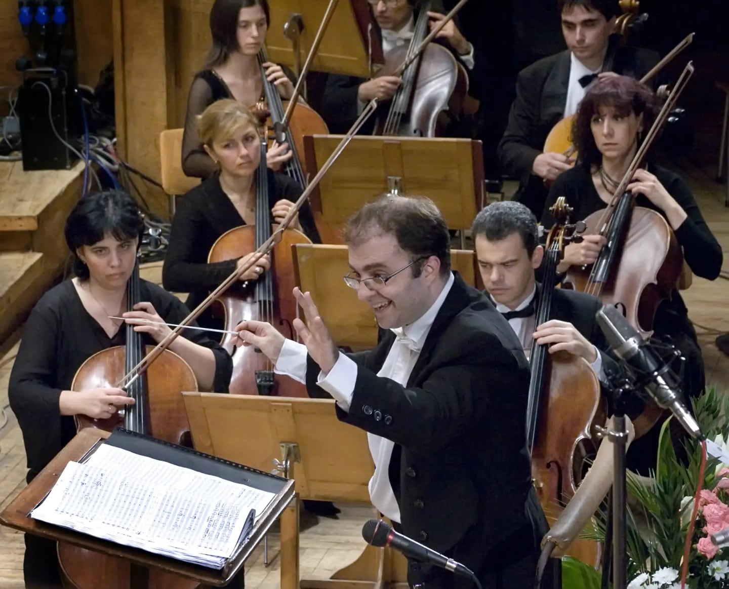 Concert photo: Concert of the Symphony Orchestra of BNR with Nayden Todorov (02.11.2007)