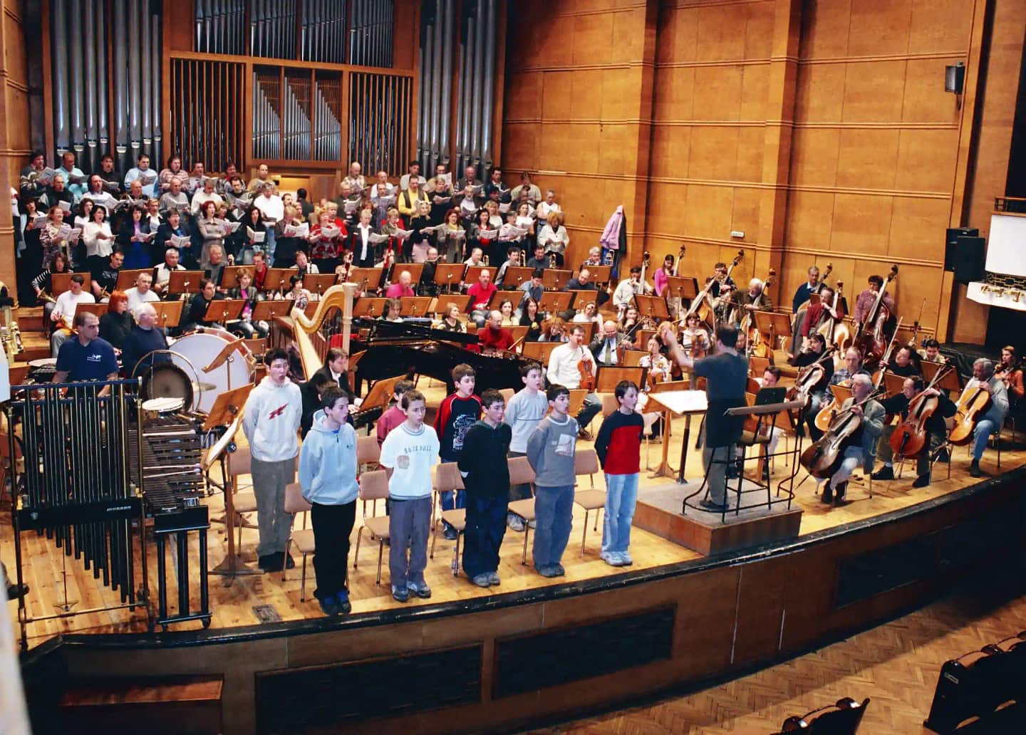 Concert photo: Symphony Concert with the music of Webber, Chuchkov & Gershwin under the baton of Nayden Todorov (24.03.2005)