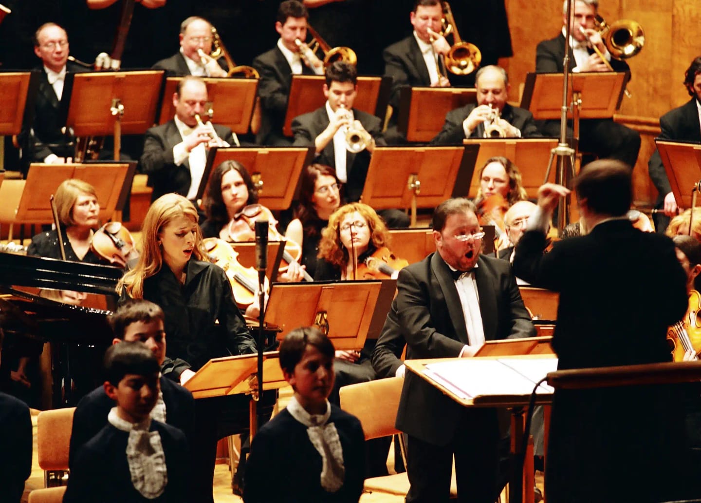 Concert photo: Symphony Concert with the music of Webber, Chuchkov & Gershwin under the baton of Nayden Todorov (24.03.2005)