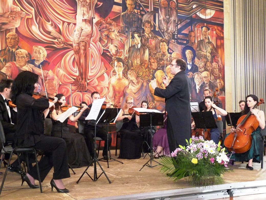 Снимка от концерт: Концерт на „Камерата Орфика“ НБУ и Марио Хосен (04.06.2015)