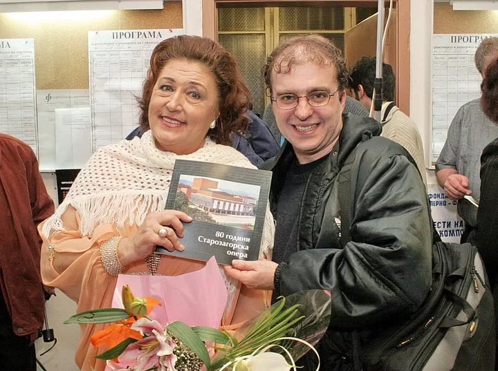 Анна Томова-Синтова